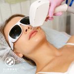 درآمد کلینیک زیبایی چه‌قدر است؟ مقایسه‌ای روشن با سایر کلینیک‌های سلامت و درمان