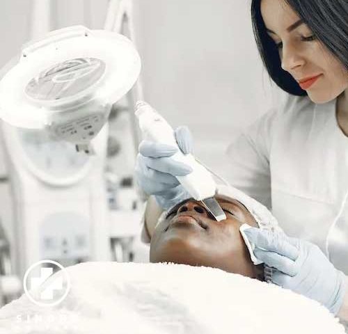 هزینه راه‌اندازی کلینیک زیبایی در ایران: راهنمای جامع و بی‌تاریخ انقضا