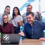 چه نیروهایی برای تیم کلینیک زیبایی لازم است و چگونه آن‌ها را آموزش بدهیم؟